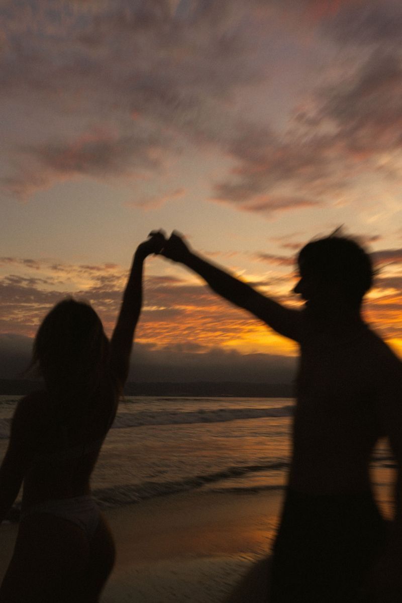 Modern love hub PDF